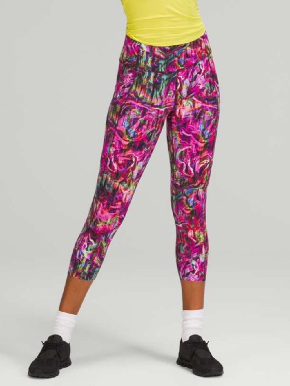 Lululemon Fast and Free High-Rise Crop Hyper Flow Pink Multi – Size 0